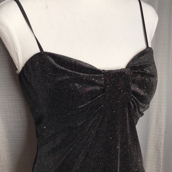 BLACK SHIMMERY SNUG DRESS MEDIUM New FASHION MAGAZINE - Picture 2 of 6